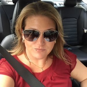 Meet your Posher, Whitney